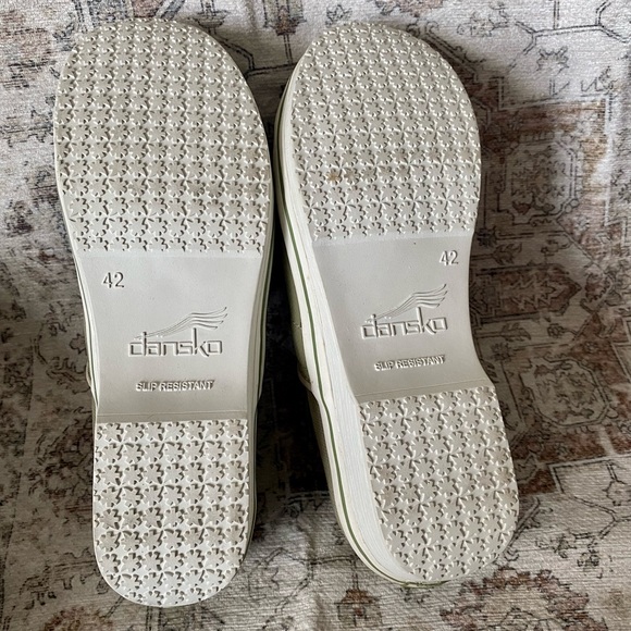 Dansko Volley Textured Leather Clogs 11 - Picture 4 of 5